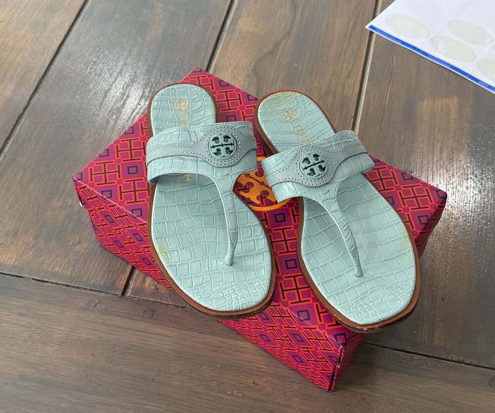 Tory Burch Thong Welt Sandal Size 8 Northern Blue Croco Embossed